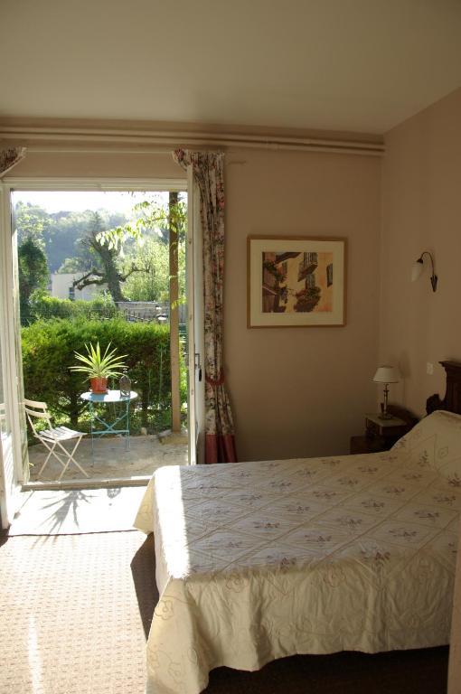 La Bonne Auberge Frayssinet Δωμάτιο φωτογραφία